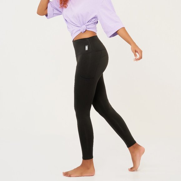 STITCH-ISH & CO. High Waist Leggings with Yoke Figure - Picture 2 of 5